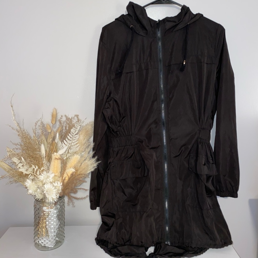 Size M, Black Windbreaker